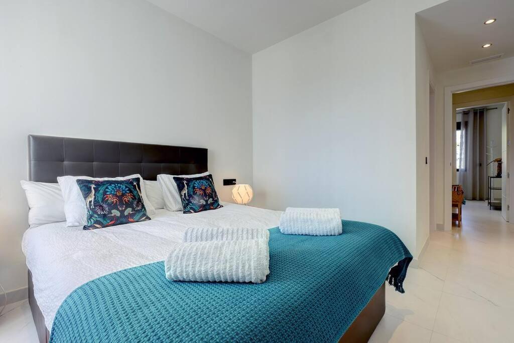 Brand New Gorgeous 2 Bed At Hills! Appartement Estepona