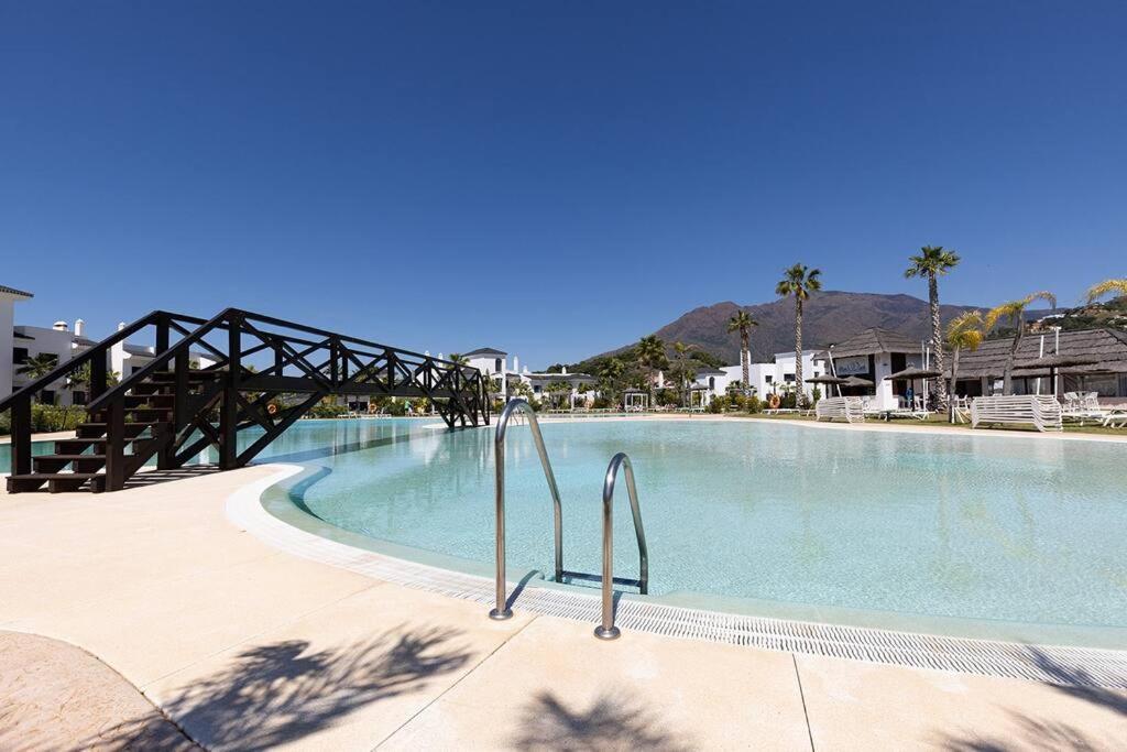 Brand New Gorgeous 2 Bed At Hills! Apartamento