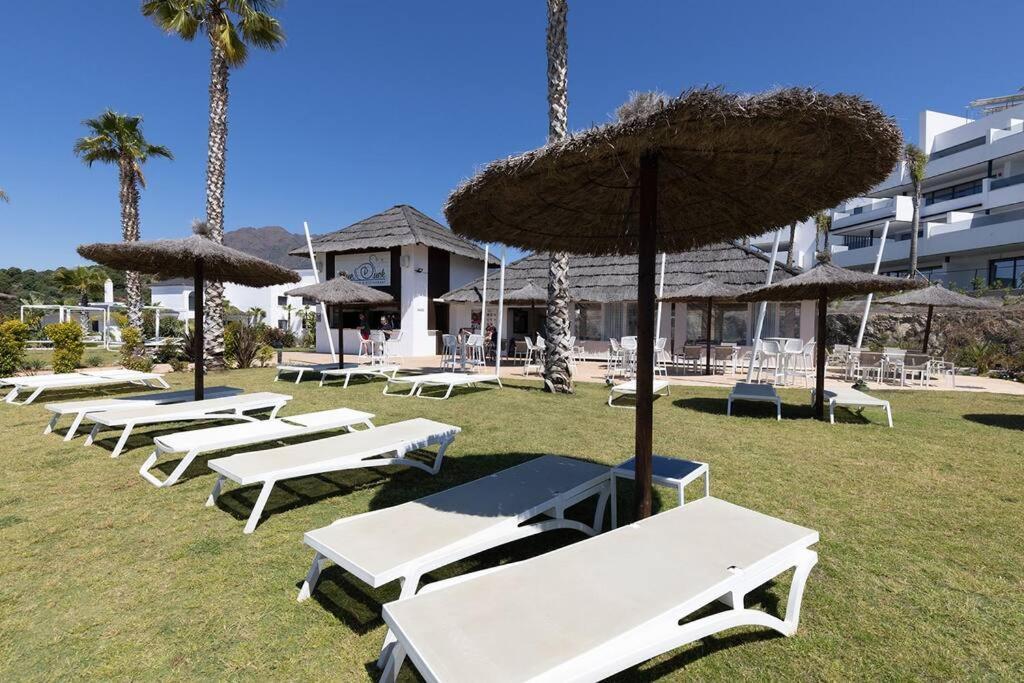 Brand New Gorgeous 2 Bed At Hills! Apartamento Estepona