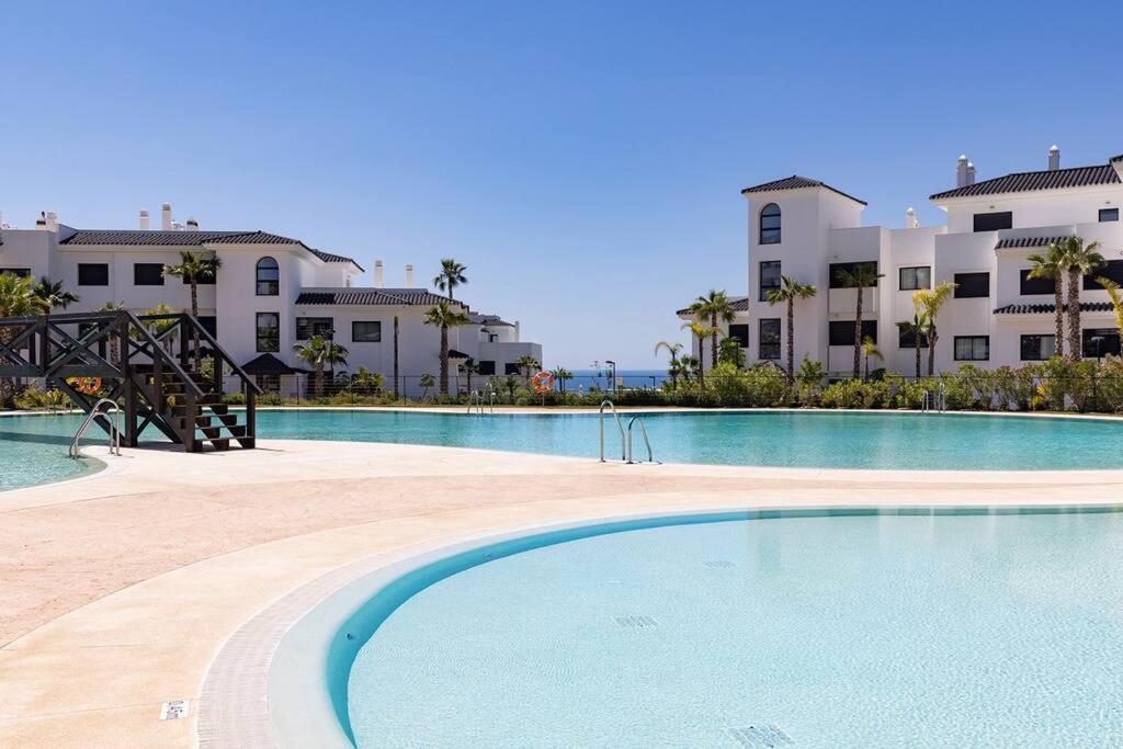 Apartamento Brand New Gorgeous 2 Bed At Hills! Estepona