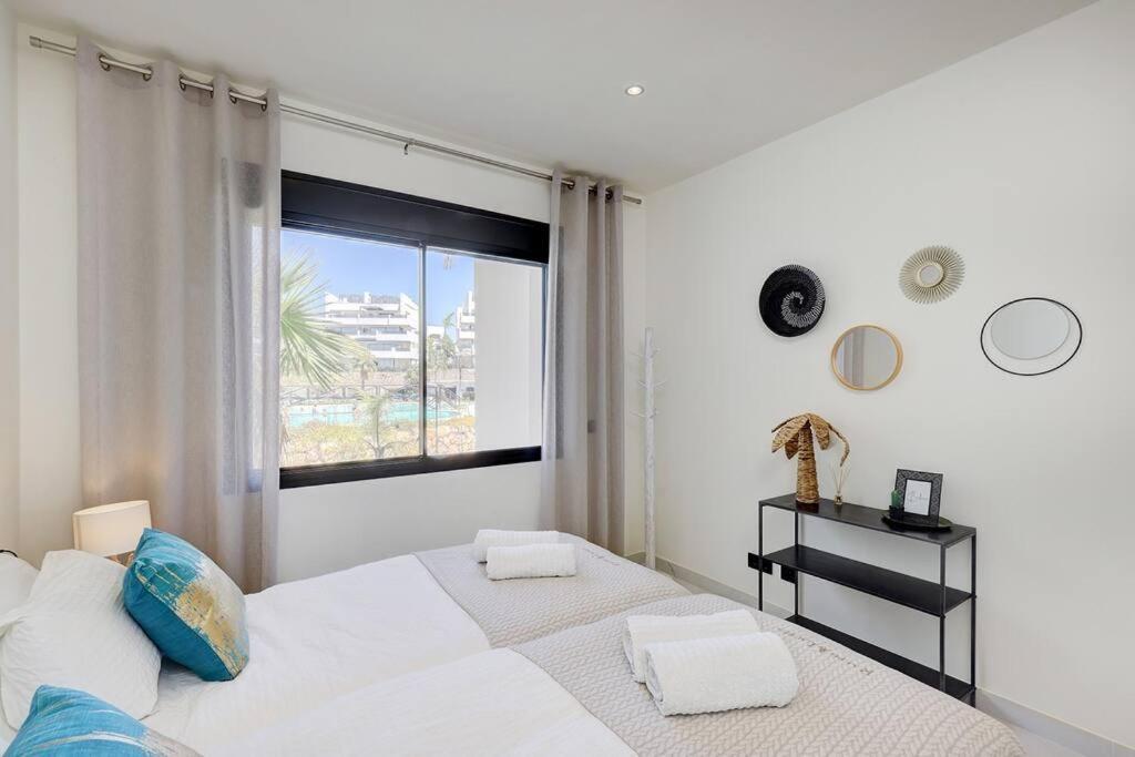 Brand New Gorgeous 2 Bed At Hills! * Estepona
